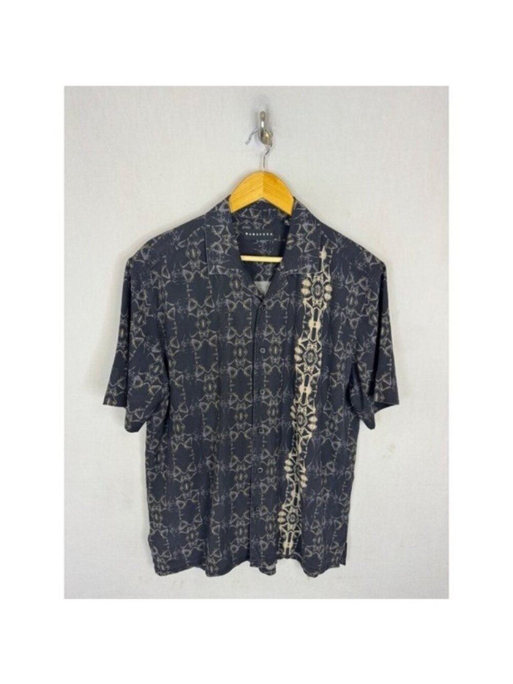 Baracuta Mens 100% Silk Short Sleeve Geometric Tribal Print Button Up Shirt M